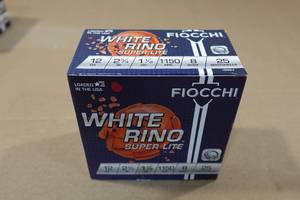 lot 140 image: 25 Fiocchi White Rino 12 Gauge 2-34 8 Shot Shotshells