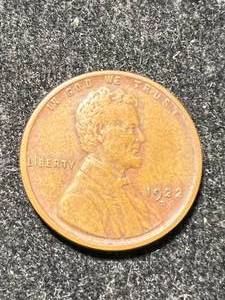 lot 15 image: 1922-D US WHEAT CENT