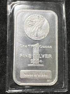 lot 72 image: 1 TROY OZ .999 FINE SILVER WALKING LIBERTY BAR