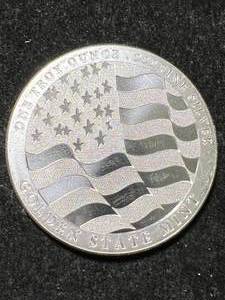 lot 74 image: 1 TROY OZ .999 FINE SILVER GOLDEN STATE MINT ROUND
