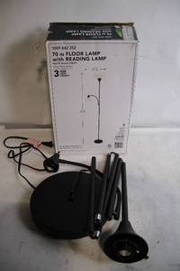 lot 22 image: 70-inch Floor Lamp with Reading Lamp and Black Finish