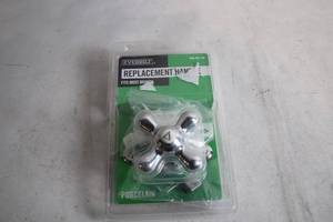 lot 131 image: Everbilt Replacement Porcelain Faucet Handle