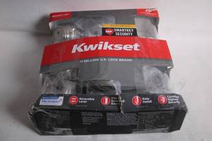 lot 150 image: Kwikset SmartKey Security Door Lockset with Reversible Lever