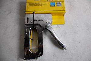 lot 155 image: Stanley Heavy-Duty Staple Gun with Original Packaging