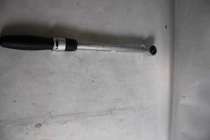 lot 273 image: Husky 20-Inch Ratcheting Torque Wrench
