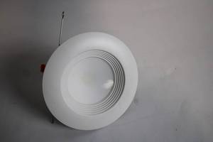 lot 315 image: Recessed Ceiling Downlight with Integrated LED