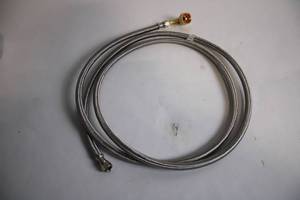 lot 320 image: Stainless Steel Flexible Hose with Brass Fittings