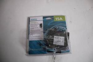 lot 335 image: Siemens 15A Ground-Fault Circuit Interrupter (QF115AP)
