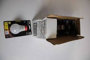 lot 353 image: Set of 4 Feit Electric 60W LED Bulbs with GU24 Base
