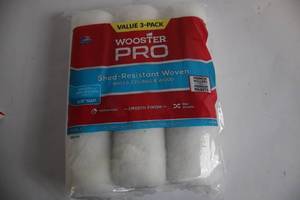 lot 358 image: Wooster Pro 9-Inch Shed-Resistant Woven Paint Roller Covers - 3 Pack