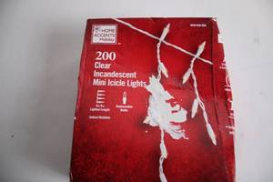 lot 372 image: Home Accents Holiday 200 Clear Incandescent Mini Icicle Lights