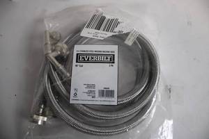 lot 398 image: 2 Pack of Everbilt 4 ft Stainless Steel Washing Machine Hose with 90° End