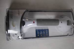lot 416 image: New Grab Bar with Suction Cups by Glacier Bay