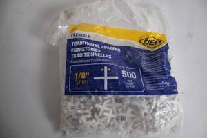 lot 441 image: 500 Pack of Flexible 3mm Tile Spacers