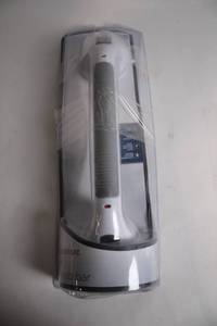 lot 459 image: Unopened Glacier Bay Grab Bar with Suction Cups