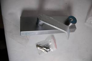 lot 469 image: Commercial Automatic Door Lock Assembly with Keys