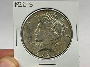 lot 72 image: 1922-S Peace Silver Dollar