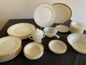 lot 81 image: Anchor Hocking White With Gold Rim Dishes