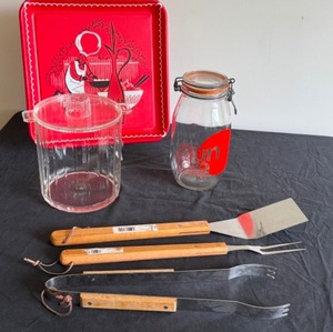 lot 97 image: Summer Fun Tray, Ice Bucket, Sun Tea Jar and Grilling Tools