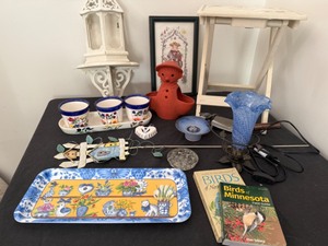 lot 187 image: All Things Gardening & Birds in This Great Collection