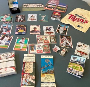 lot 144 image: Minnesota Twins Trading Cards, Tickets, Pins, Playing Cards & More Collectibles
