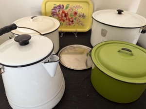 lot 173 image: Enamel Ware Cookware with 3 Sizes of Pots, A Coffee Pot & Decorative Tray