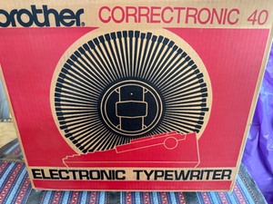 lot 211 image: Brother Correctonic 40 Electric Typewriter