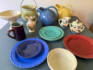lot 114A image: Red Wing, McCoy & Similar Looking Fabulous Pieces