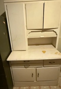 lot 44 image: Antique Kitchen Cabinet with Metal Bread Drawer