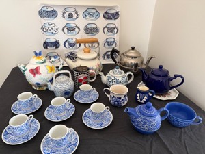 lot 146 image: Such a Fun Teapot Collection