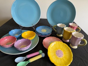 lot 87 image: Festive Spring Entertaining Collection