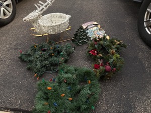 lot 205A image: Attractive Reindeer Sleigh, Holiday Garland, Metal Tree and Snowman Decoration
