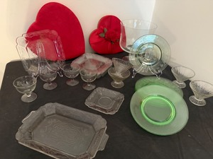 lot 56A image: Love Those Candy Hearts & Vintage Glass Collection