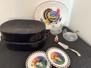 lot 168A image: Lets Do Thanksgiving  Turkey Platter, Roasting Pan & 1960 Indiana Glass Clear Chicken Candy Bowls