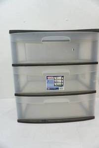 lot 28 image: Sterilite 3 drawer cart 15.25x 27.8x 25.6