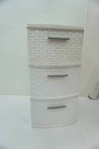 lot 30 image: 3 drawer storage cart 1x2x14