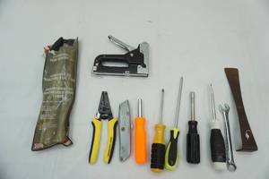 lot 85 image: Hand Tool Lot