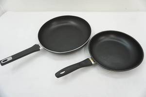 lot 88 image: 2 pans
