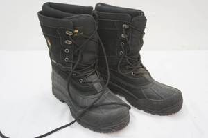 lot 100 image: Arctic Shield Mens 9 Snow Boots