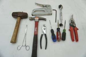 lot 111 image: Hardware Lot