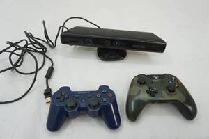 lot 153 image: PlayStation & Xbox accessories & 360 Kinect