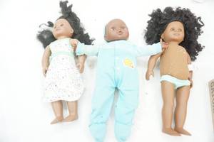 lot 222 image: Doll Lot 3ct-2 Our Generation