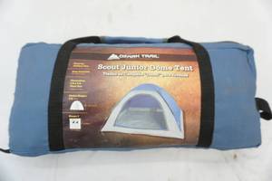 lot 256 image: Ozark Trail Scout Junior Dome Tent