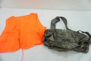 lot 285 image: Military waist bag , vest