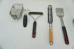 lot 311 image: Grilling Utensils & Accessories