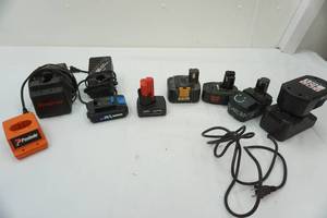 lot 324 image: Variety of batteries & charging blocks