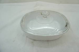 lot 334 image: Corning ware Crock & Lid