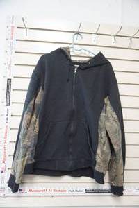 lot 372 image: Trail Crest XXL black & camo sweatshirt