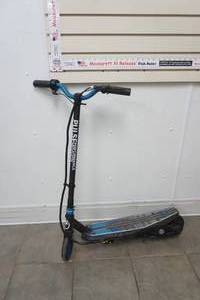 lot 404 image: Pulse Performance Products Electric Scooter