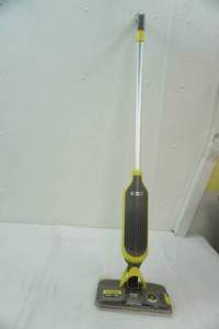 lot 409 image: Shark Vac Mop